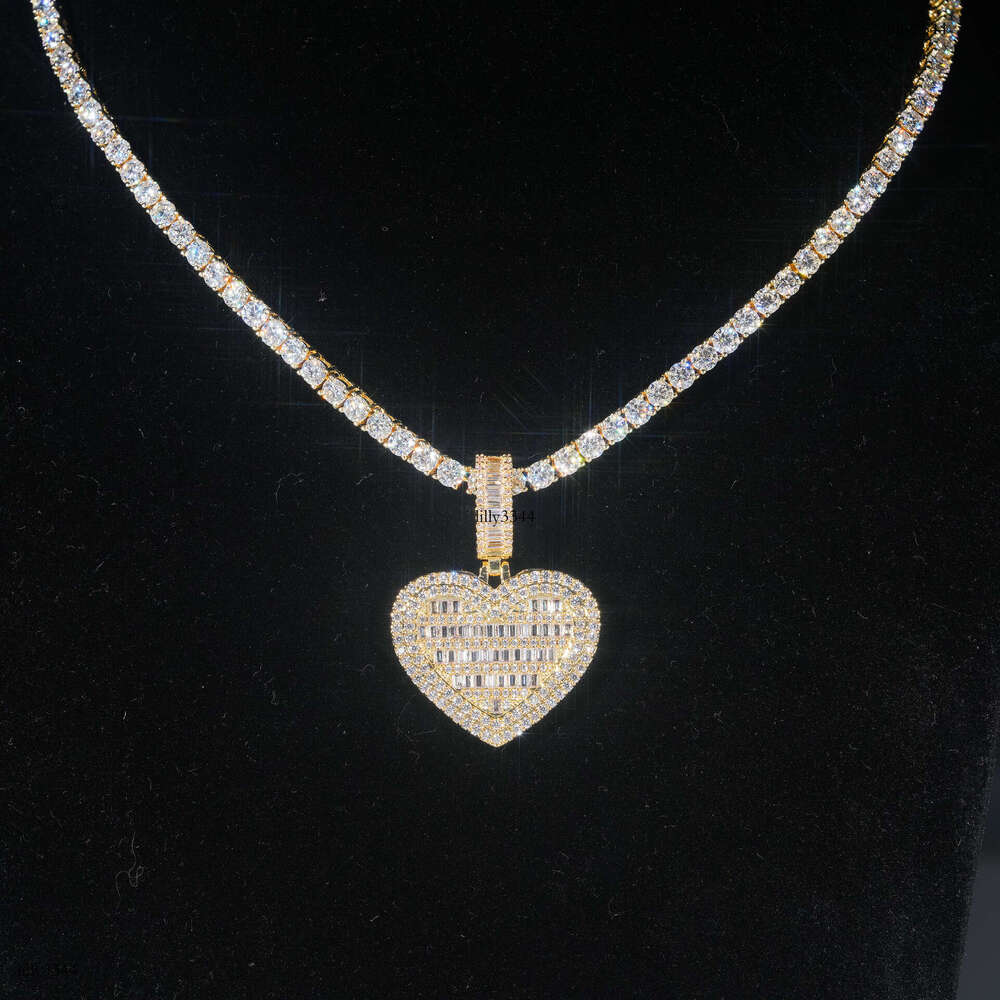 Trade Exclusive Heart-Shaped Sterling Silver Inlaid 5A Moissanite chain Pendant Jewelry Compatible with 6.5mm Necklace