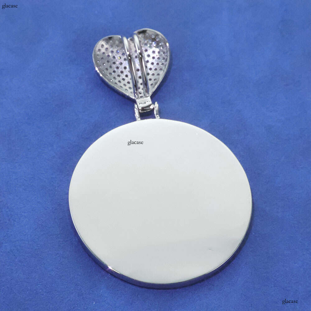 Hip Hop INS Heart Buckle Photo Pendant Round Commemorative Frame Necklace High-End Jewelry