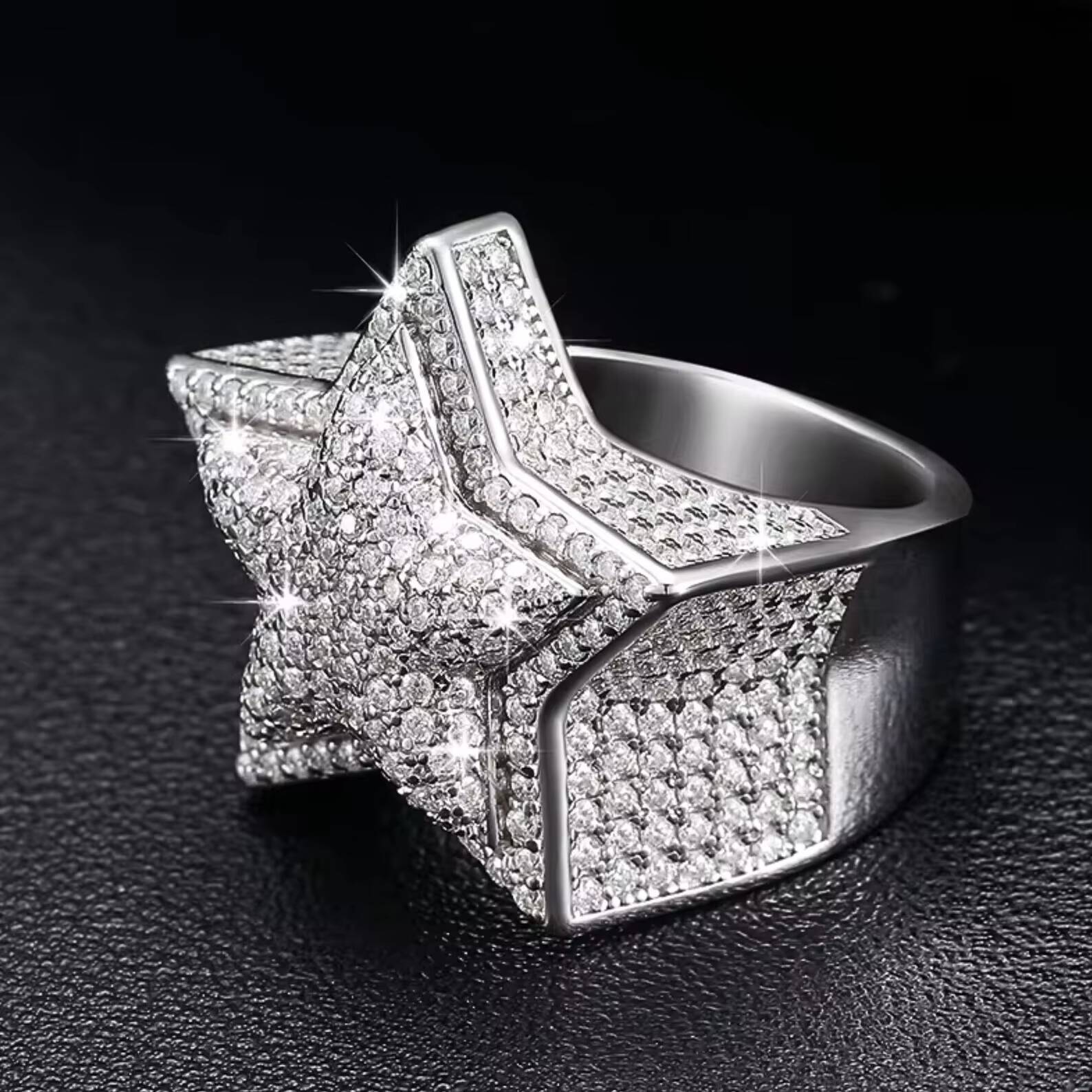 Hot Selling VVS Moissanite 925 Sterling Silver White Gold Plated Engagement Ring Wedding Gift Men Women Diamond Test Passes