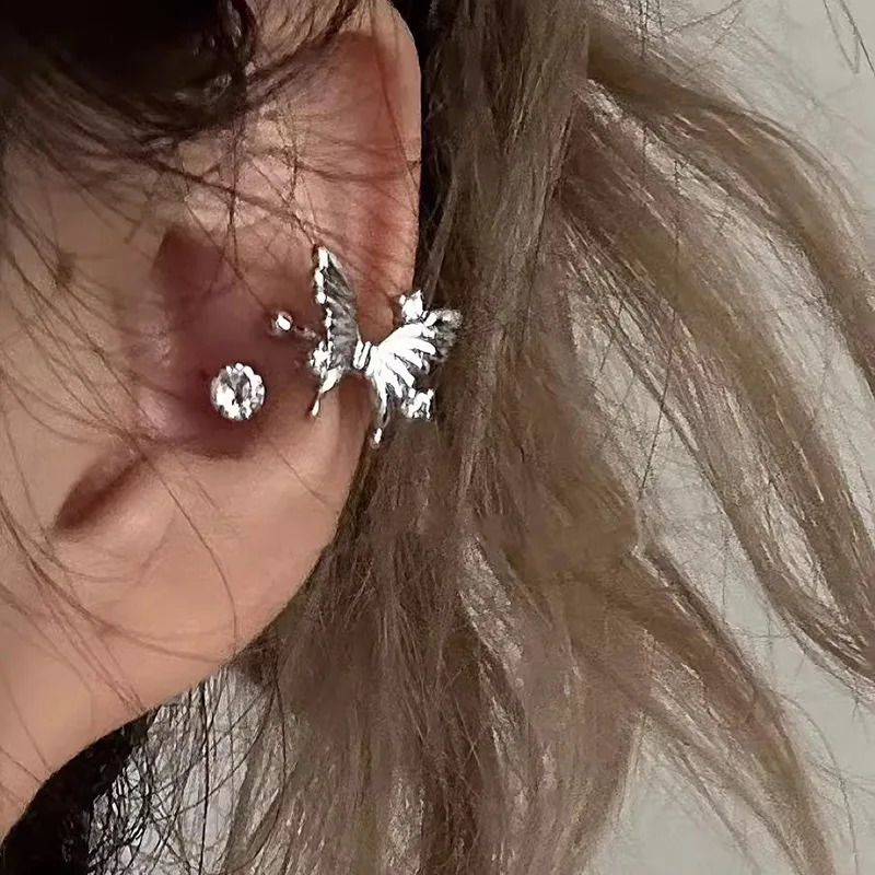 Fashion Womens Earrings Crystal Butterfly Shiny Ear Cuff Fine Sweet Ear Bone Clip for Women Bijoux Y2K Jewelry Ear Clip 250807