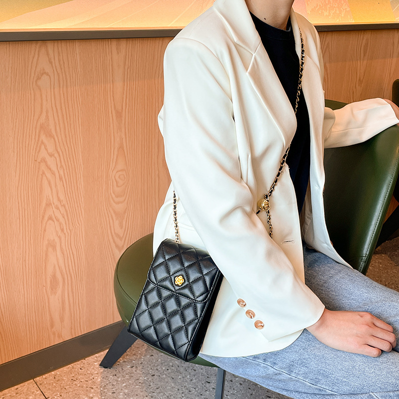 Cowhide Versatile Phone New Trend Chain Niche Design Mini Crossbody Bag For Women Summer
