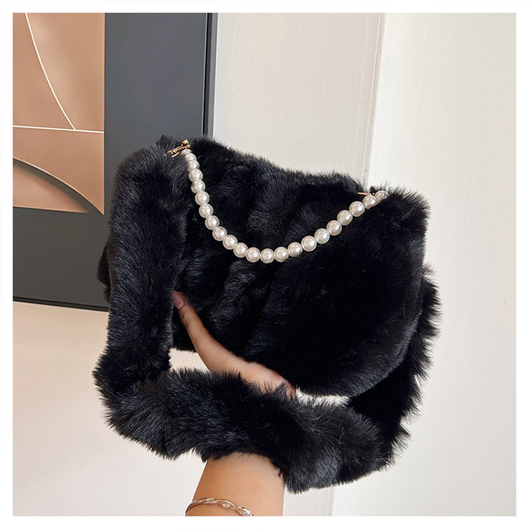 New Women's Furry Bag Niche High-end Feel Shoulder Luxury Bag Bag Fashion Versatile Small Bag Japanese Designer Bag Style Trendy Cute Underarm Ba