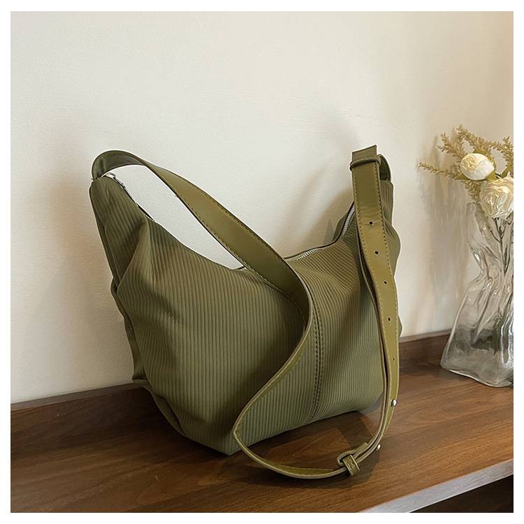 Cross-border Wholesale New Korean Designer Bag Niche Single Shoulder Underarm Bag Retro Crossbody Dumpling Bag Women's Single Luxury Bag Shoulder