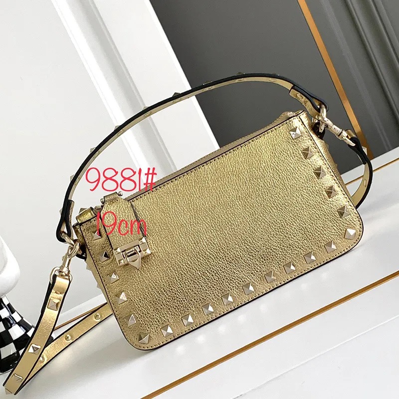 tote bag Designer Luxury bag Genuine Leather Shoulder Bag handbag Women purse Stud Rivet Crossbody bag Brand V logo High quality Leather Messenger Bags Pouch wallet