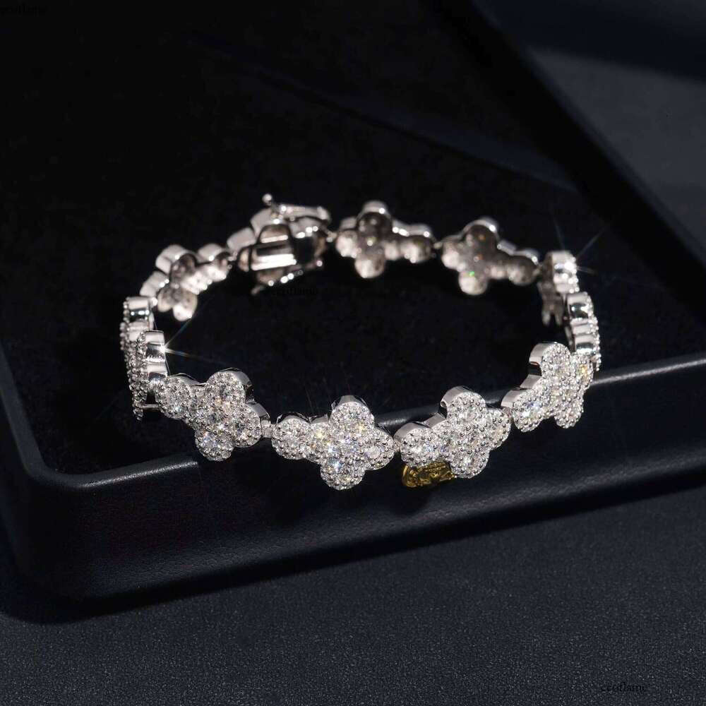 Hot Sale GRA Hip Hop Popular 13mm VVS Dia Sterling Sier Iced Out Cuban Link Chain Moissanite Cross Bracelet for Men