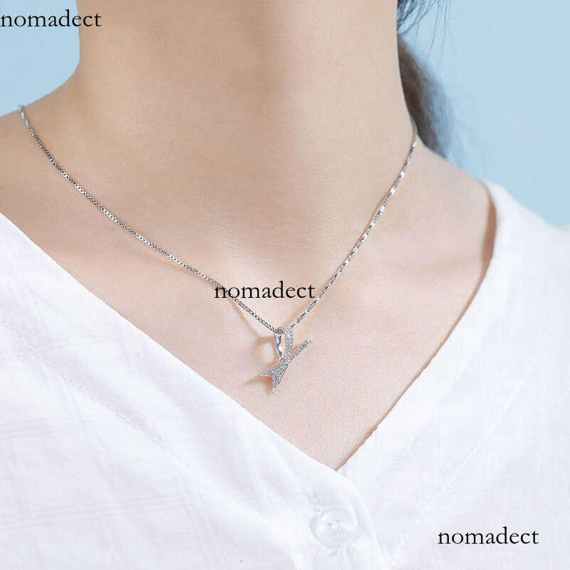 Minimalist Fashion Sier Micro Paved Moissanite chain Iron Tower Hip Hop Pendant Trendy Necklace for Women