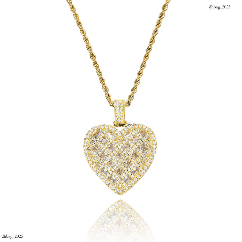 New T Square Moissanite chain Heart Personality Unisex Cool Niche Heart-shaped Hip-hop Pendant
