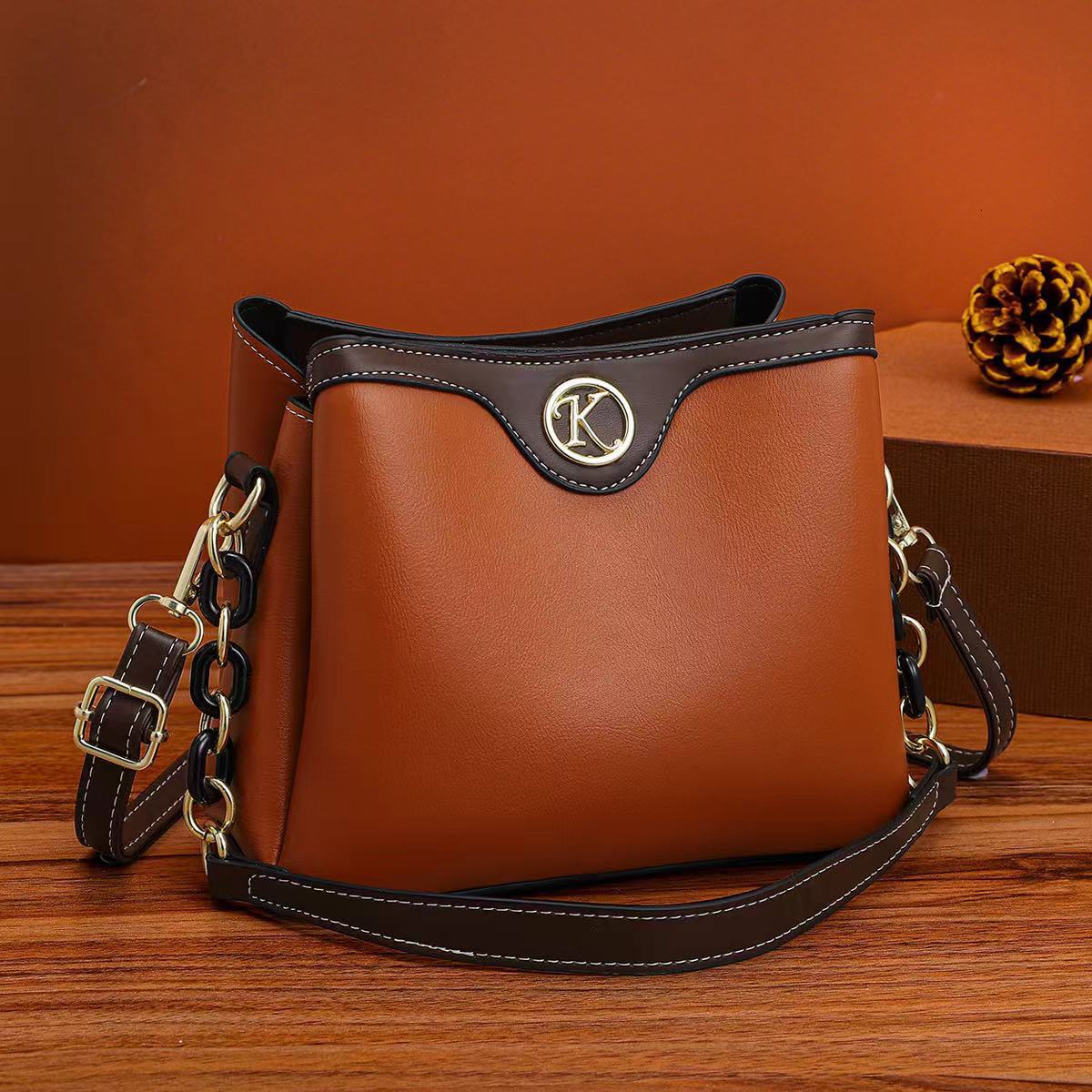 Single Shoulder Crossbody Internet Celebrity Small Bag Luxury Bagfree Shipping Designer Women's Bag New Fashionable Versatile Trendy Summer Bag F