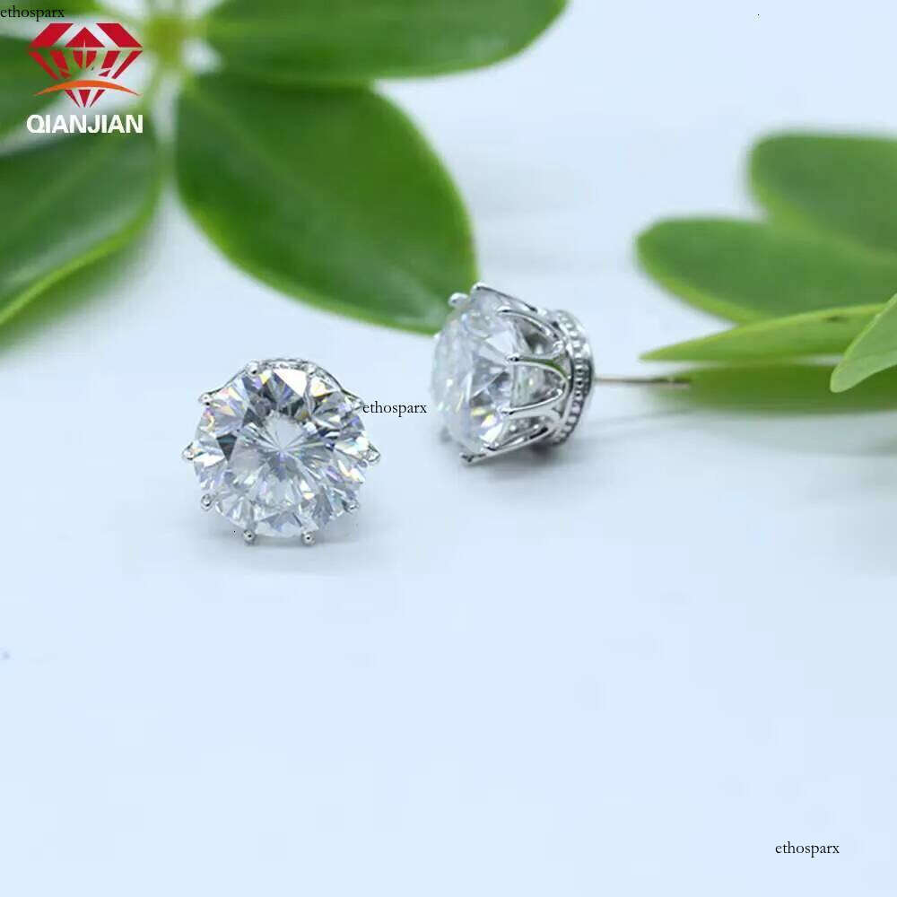 Qianjian Classic 1ct Sterling Sier GRA VVS Moissanite 4 Claws Stud Earrings for Women