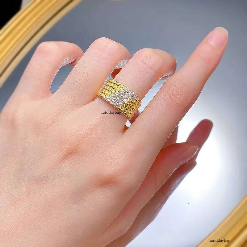 2025 Choucong Gorgeous Elegant Wedding Rings Jewelry Real 100% Sterling Sier Gold Bead 5 Rows White Moissanite Dia Party Women Bridal Ring Gift