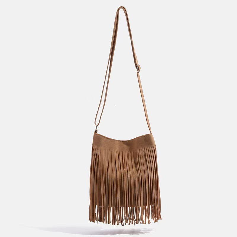 Tassel 2025 New Suede Saddle Fashionable Hot Girl Shoulder Versatile Commuter Crossbody Bag for Women ddmymoon