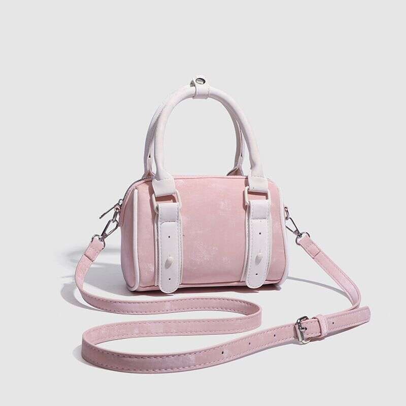Sweet Girl Handbag 2025 New Niche Design Cute Boston Commuter Versatile Shoulder Crossbody Bag
