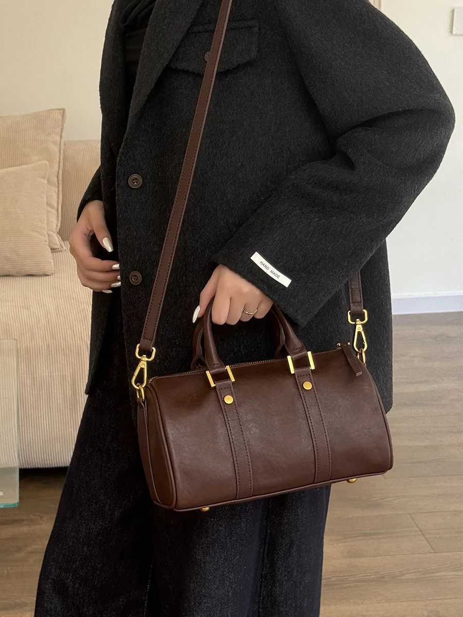 100% Genuine Leather Vintage Women Handbag Shoulder Bag Luxury Cowhide Boston Bag Ladies Commuting Crossbody Bag For Shopping Z250809