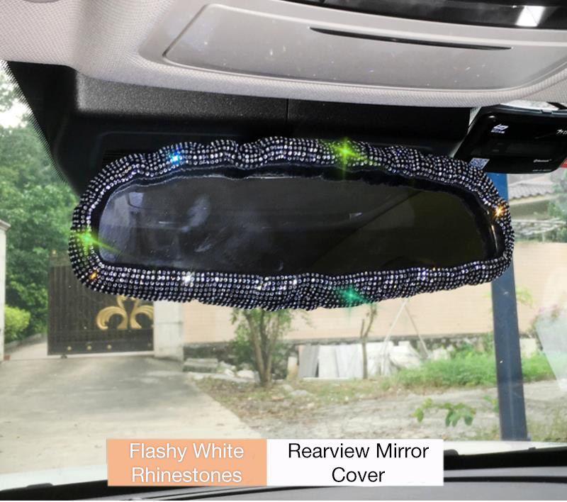 The blue-stained diamond brake lever cover of the car is studded with diamonds, and the entire cover is fully covered with diamonds.