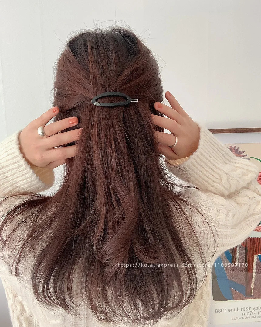 South Korean FRANCE hollow out oval temperament bangs clip small black broken hair side clip top clip hair accessories 250807
