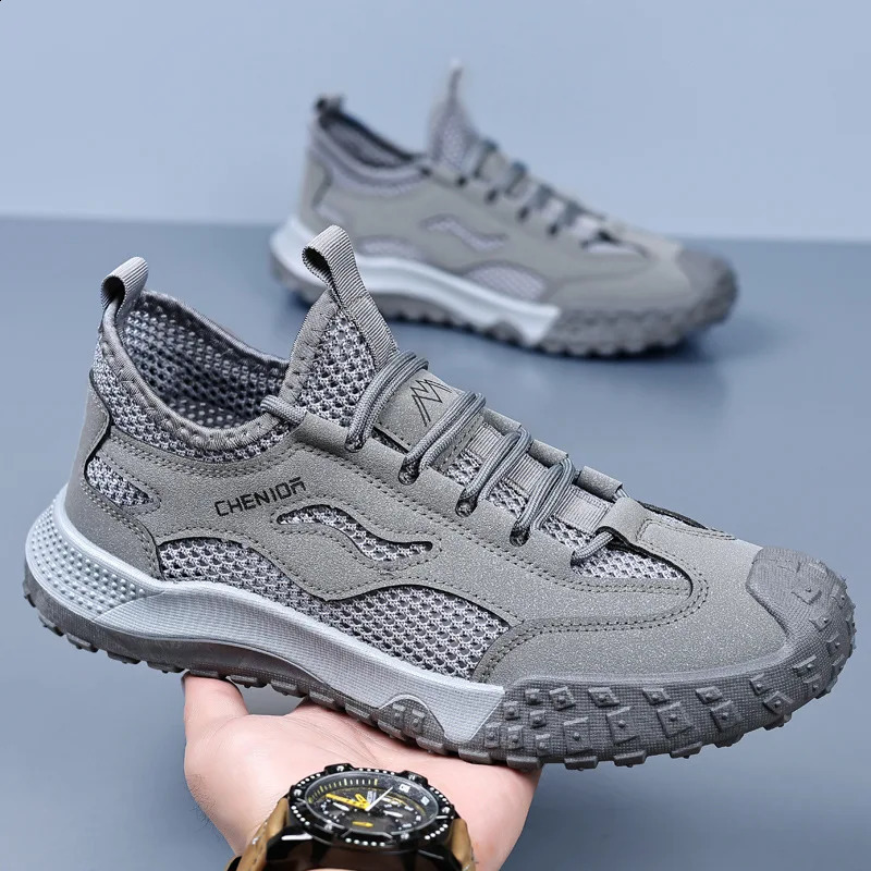 Summer Breathable Hollow Out Mesh Breathable Men Hiking Shoes Outdoor Men Sneakers Climbing Shoes Men Sport Non-Slip Shoes 250805