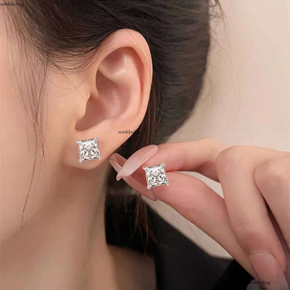 Choucong Brand Stud Earrings Jewelry Real 100% S Sterling Sier Princess Cut White Moissanite Dia Gemstones Party Women Wedding Earring Gift