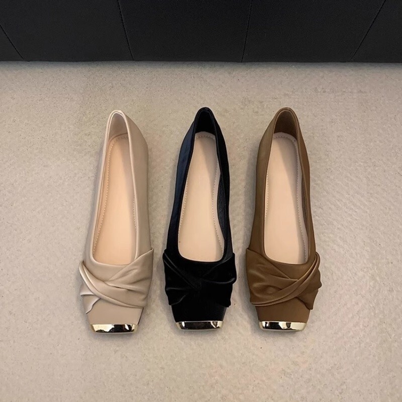 Women's flat shoes commuting shoes 2025 designer's new French square toe Mary Jane loafers