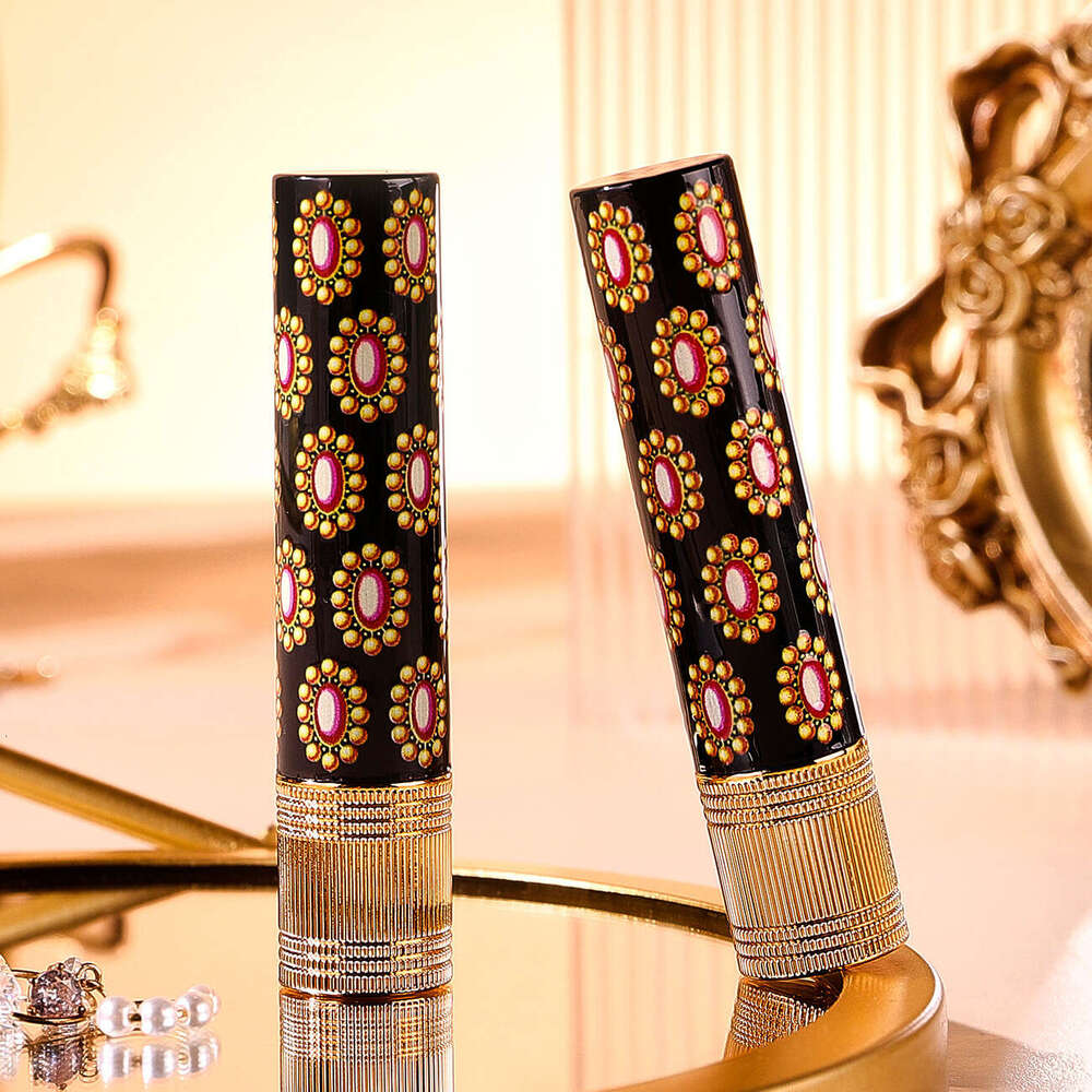 Xiangfuer Delicate Lipstick Long-lasting Non-fading Moisturizing Hydrating Not Easy to Transfer Exquisite Velvet Matte Free shipping