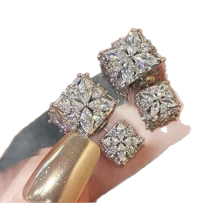 Sier Needle Super Sparkling Zircon Square Two-Way Wear Fashionable Elegant Temperament Earrings Light High-End Feel Ear Jewelry