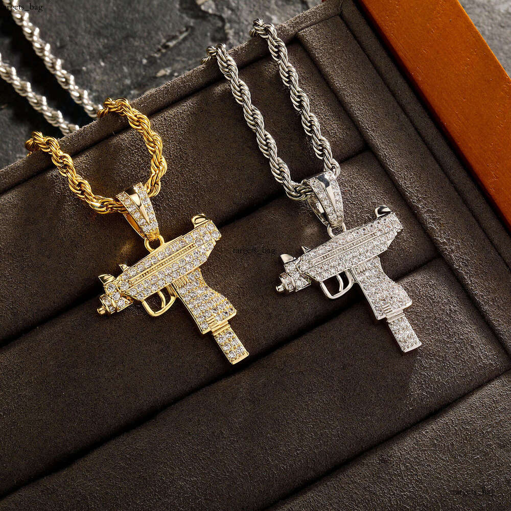 Men's Moissanite chain Inlaid Uzi Subhine Gun Pendant Hip-Hop Fashion Necklace Jewelry