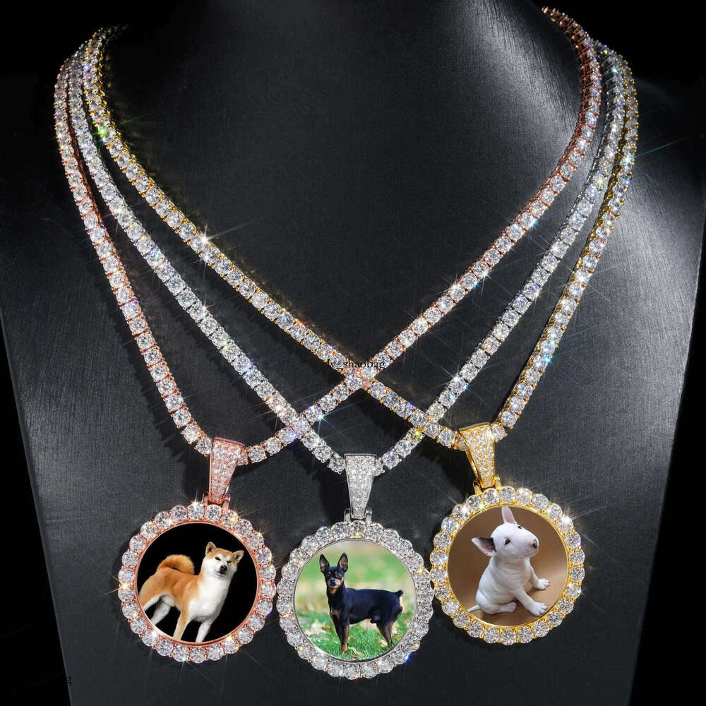 Hip-Hop Round Sier Inlaid Moissanite Frame Pendant Personalized Commemorative Photo Accessory
