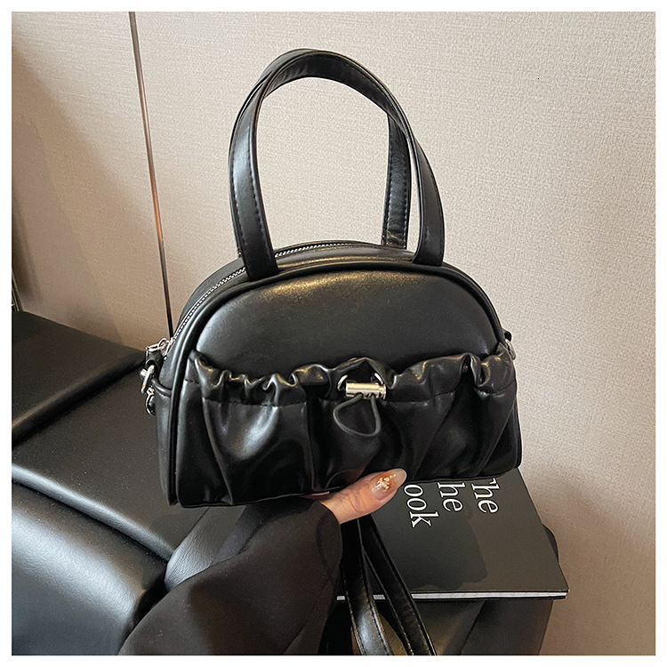 New Women's Pleated Solid Color Large Capacity Handbag Simple Designer Bag Shoulder Bag Cross-border Wholesale Dropshipping Luxury Bag Vintage Cr