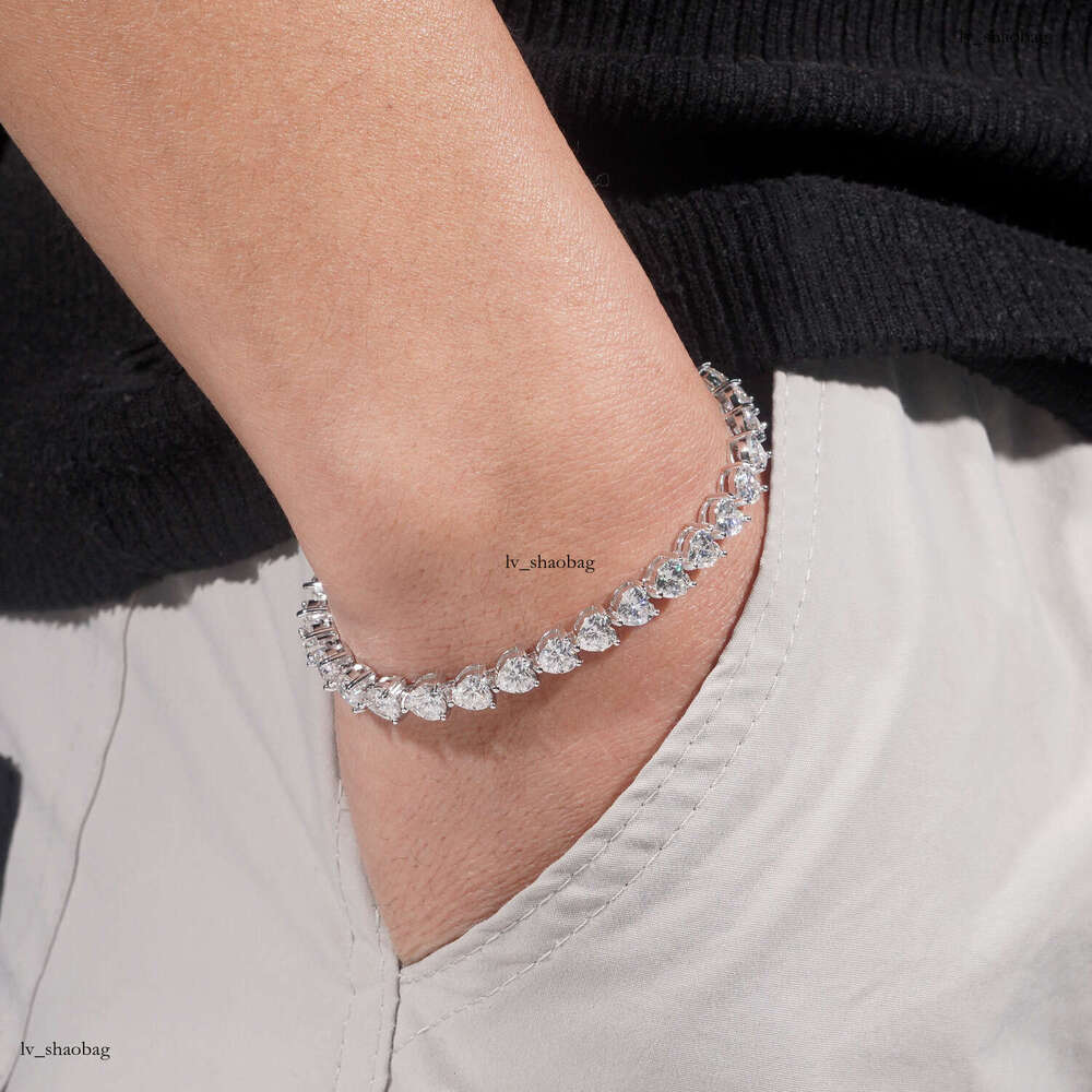 Fashion Jewelry Sier Inlaid Moissanite Heart-Shaped Bracelet