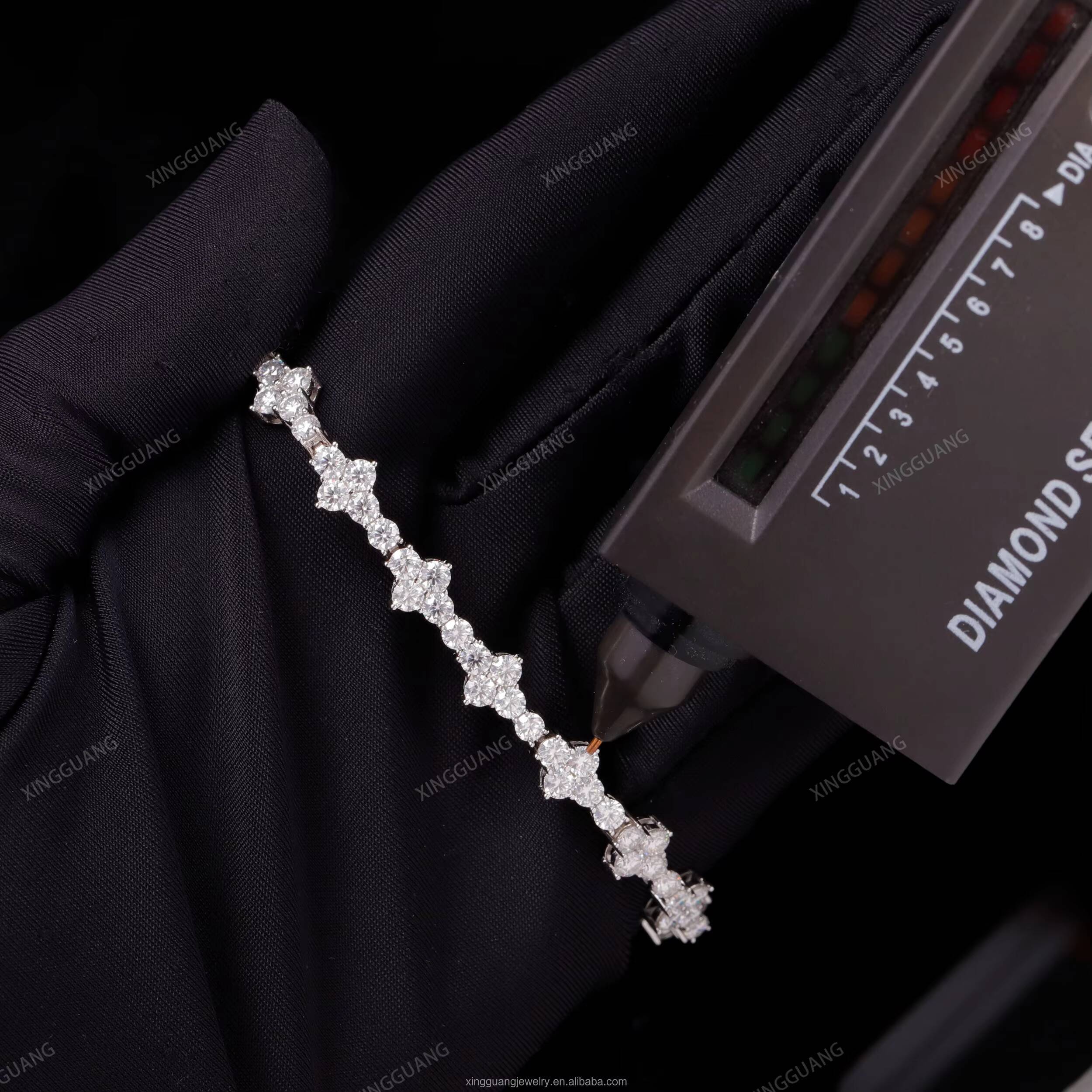 2025Hip Hop Jewelry Cross Design VVS Moissanite Bracelet 925 Sterling Silver Men Women Bracelet Iced Out Diamond Tennis Bracelet