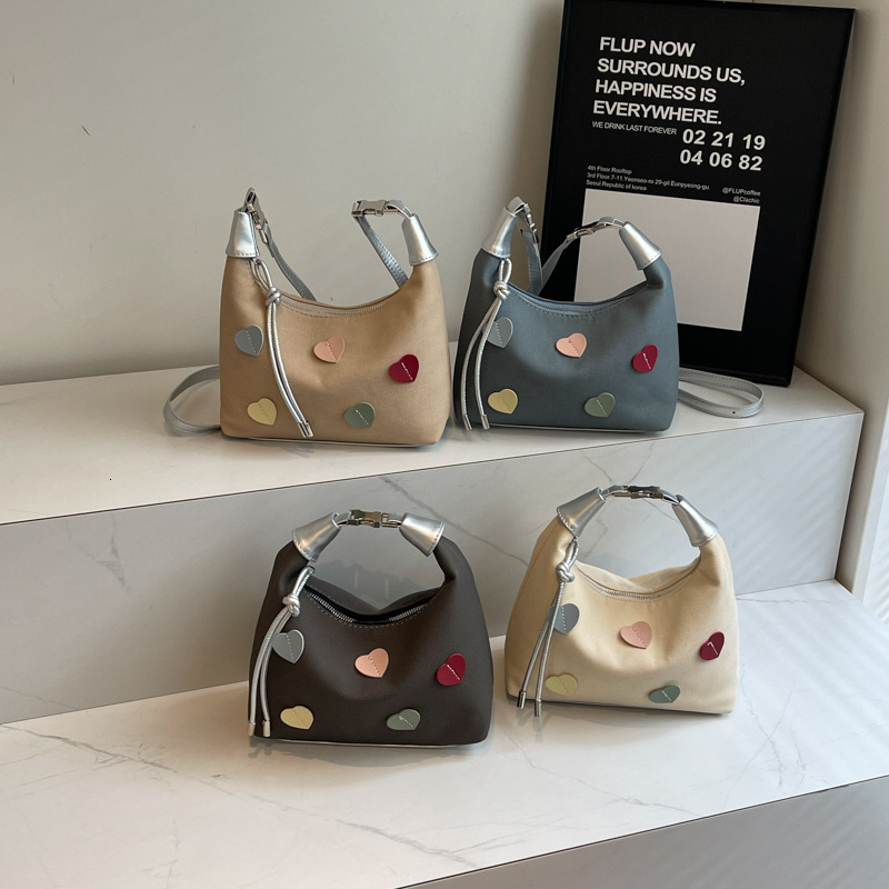 For Designer Bag Women Luxury Bag 2025 New Style Personality Handbag Super Popular Heart-shaped Commuting Versatile Single Shoulder Crossbody Dumpling