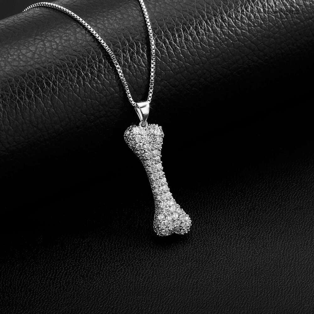 Fashion Sterling Silver Full Moissanite chain Bone Pendant for Women Hip-Hop Personality Clavicle Chain Men's Necklace