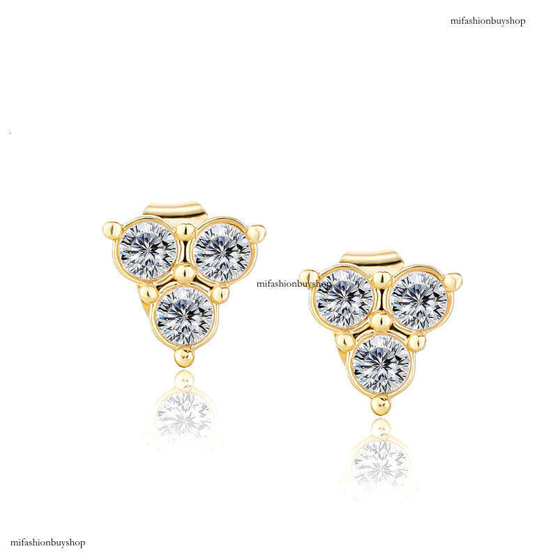 Exquisite INS Style Live Broadcast Sier Needle Heart Niche Design Cross Earrings Jewelry