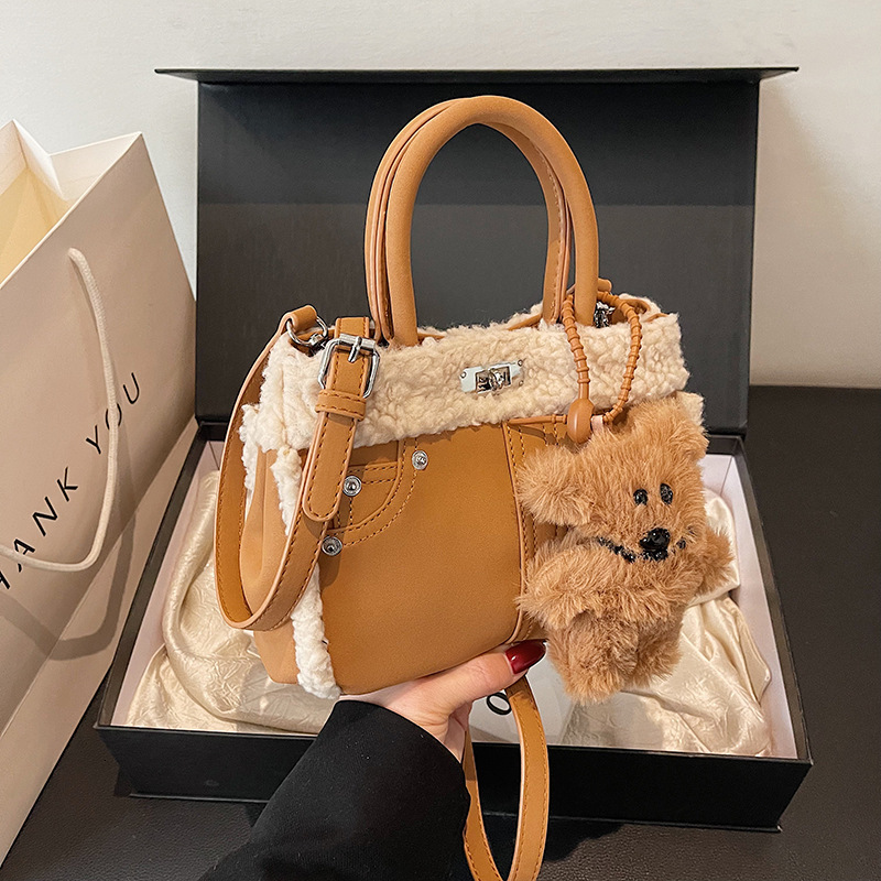 Autumn Designer Bag Winter Factory Direct Luxury Bag New French Handbag High-end Niche Tote Bag Fashion Trendy Crossbody Bag