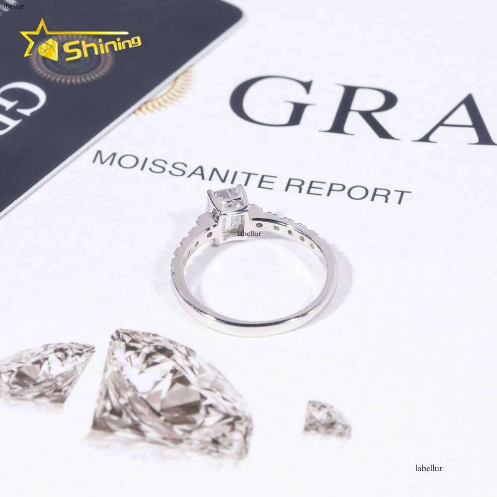 Luxurious Style Pass Tester Pure Silver Rhodium Plated Women's Jewelry Half Iced Out with Silicon Stone Wedding Ring