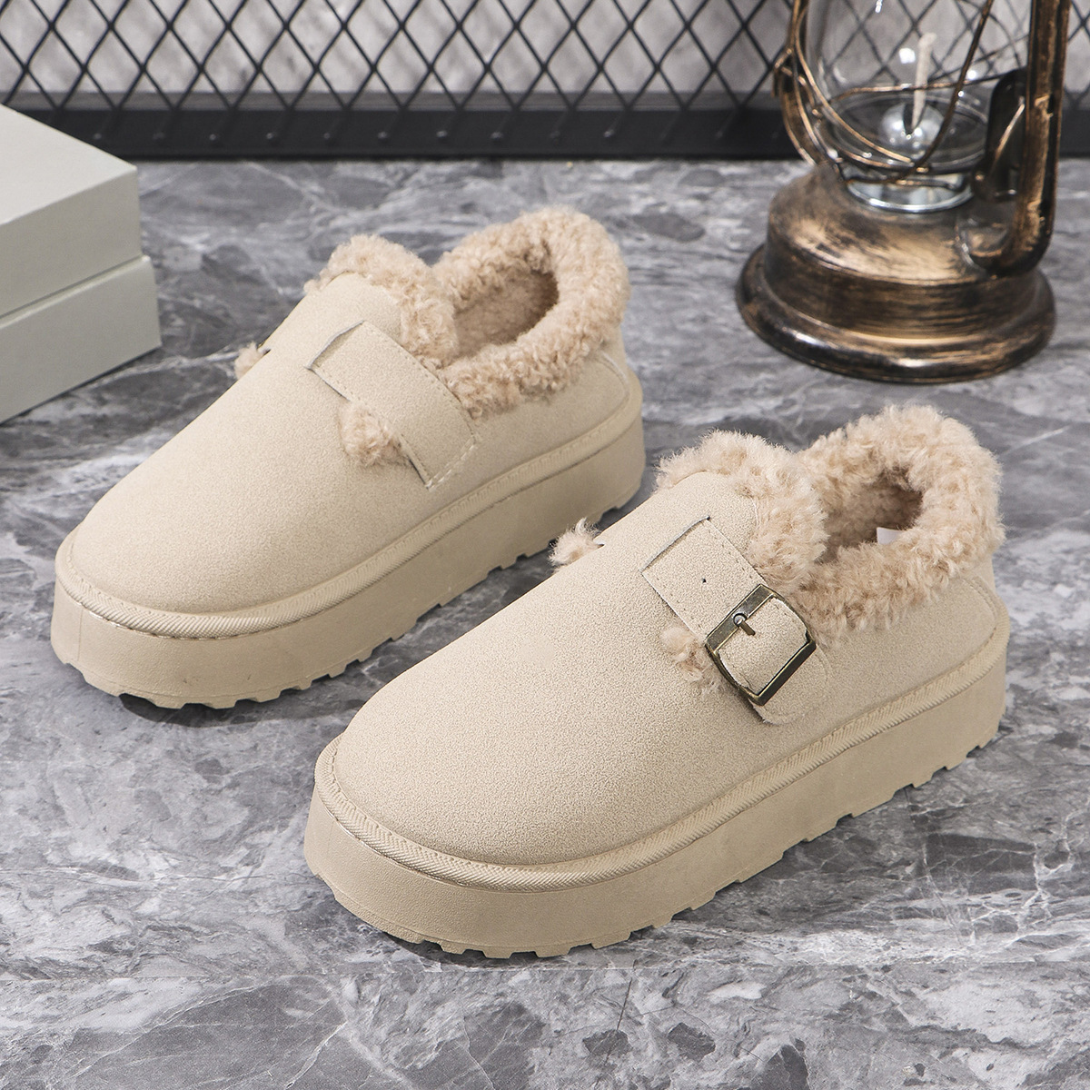 hot Free delivery designer woman boots Velvet cotton boots with short sleeves comfortable snow boots anti slip and warm boots