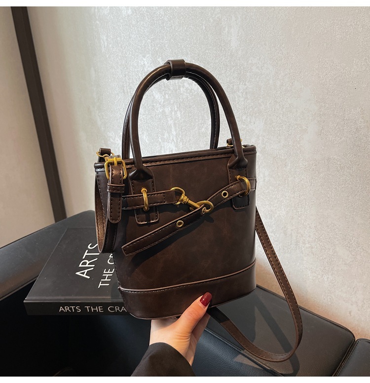 Niche Bags For Women 2025 New Autumn Winter Vintage Versatile Luxury Bag Handbag Crossbody Bag High-end Feel Designer Bag Cross-border Wholesale Bucke