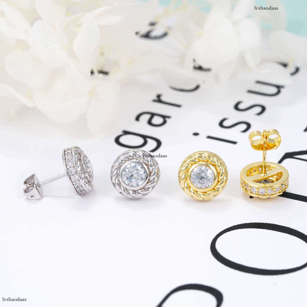 Hip Hop Inlaid Moissanite EarringIced Out VVS Unisex Fashion Casual Accessories