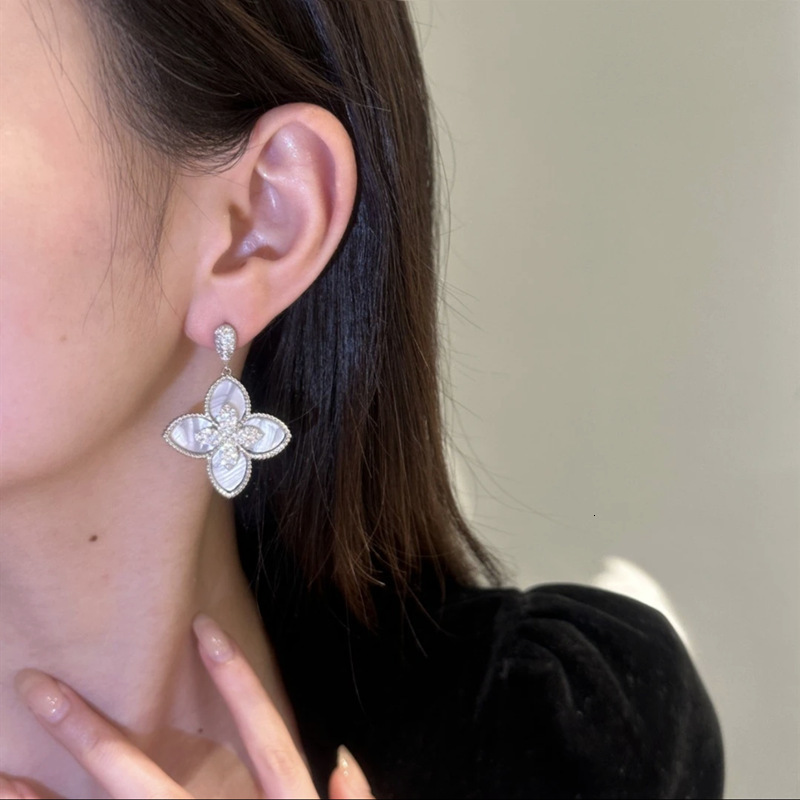 New High Version Pointed Four-Leaf Clover RC Flash Dia Rhombus Four-Petal Flower Three-Dimensional Pendant Earrings Ear Jewelry