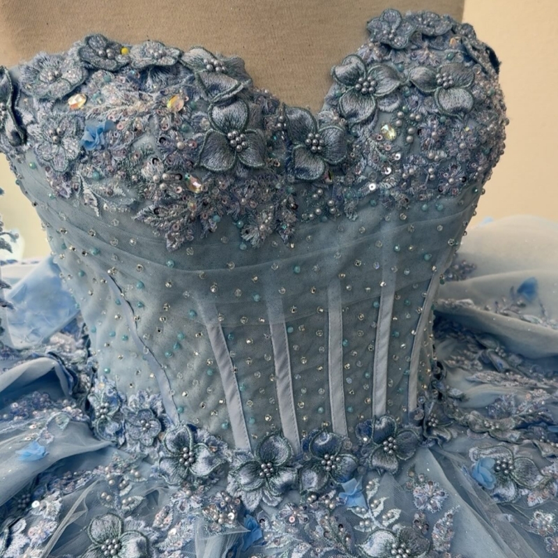 Sky Blue Shiny Quinceanera Dresses Off The Shoulder Applique Lace Beads Bow Tull Corset Ball Gown Vestidos De 15 Anos Sweet 16 Dress