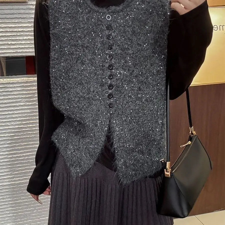 Sequin Slit Round Neck Knitted Vest for Women Spring and Autumn Loose Horse Clip Sweater 250809