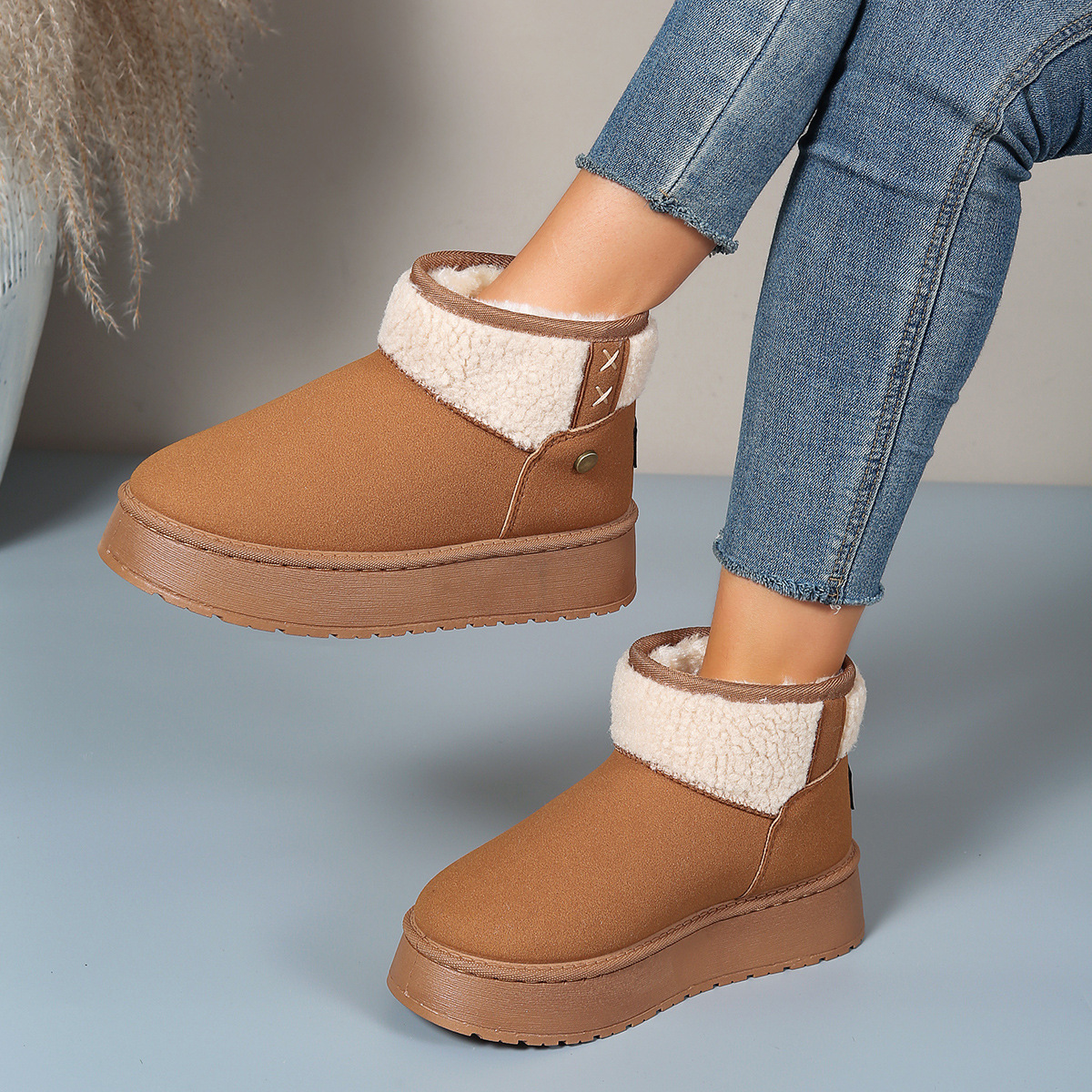 new Free delivery designer woman boots Thick and warm cotton boots workwear boots outdoor non slip cotton shoes
