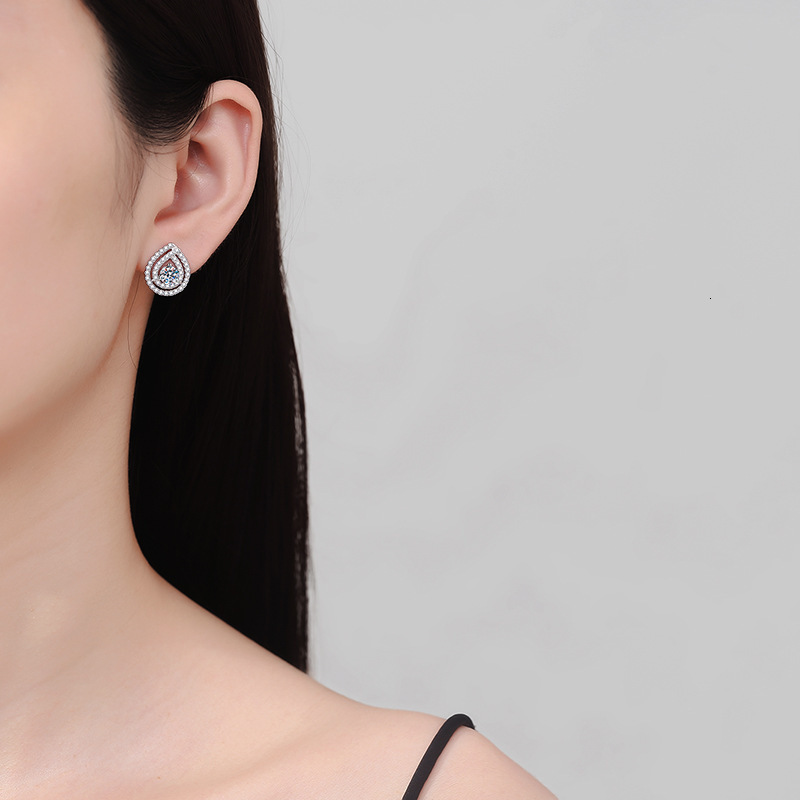 Free Shipping Designer Luxury Jewelry Japanese Style S925 Sterling Silver Earrings Women's Accessories Moissanite Earrings D Color 1 Carat Moissa