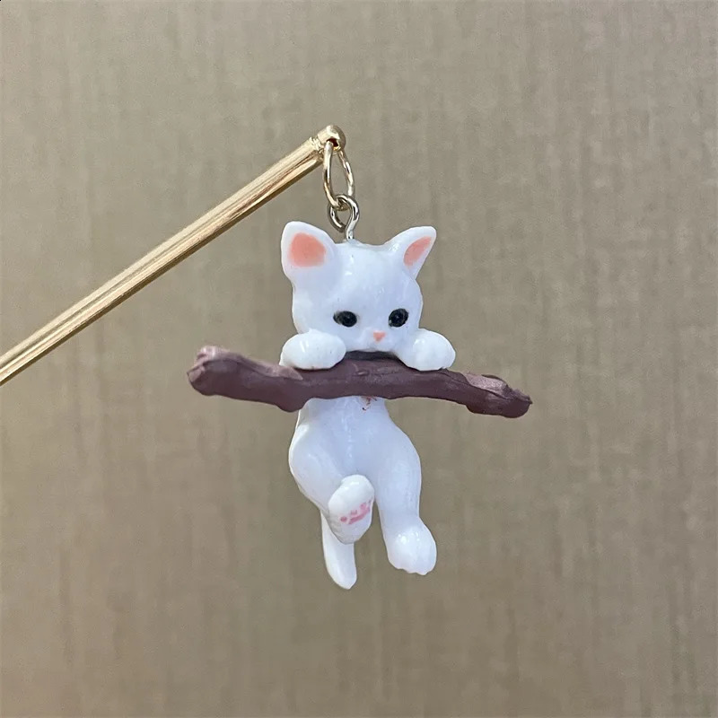 Japanese Holding Firewood Resin Cat Hairpin Cute Three-dimensional Cartoon Hairpin Simple Hairpin Retro Hairpin Jewelry Gift 250807