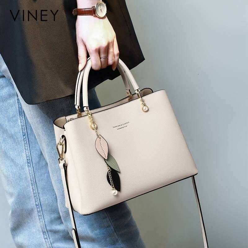 Gift Handbag New Women's Middle-aged Messenger Birthday High-end Genuine Leather Bag