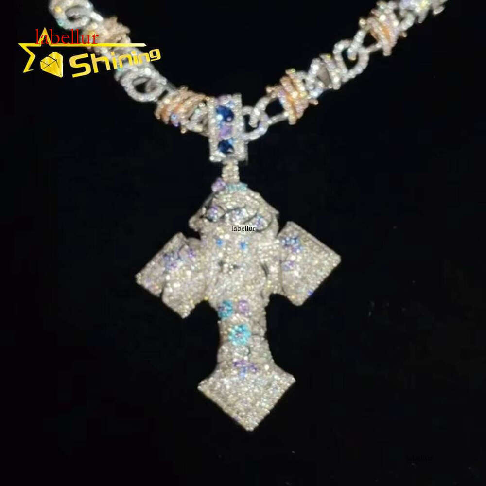 New Arrival Custom Iced Out 3D Charm Hip Hop Pendant Jewelry Multi-Colored VVS Moissanite Jesus Cross