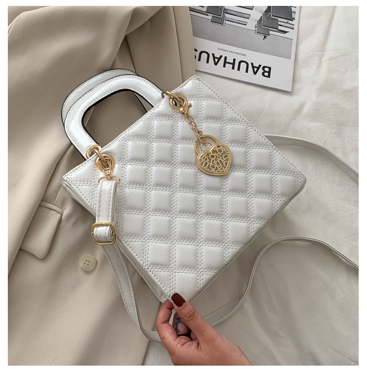 Free Shipping Designer's New Women's Small Bag 2025 New Korean Style Multifunctional Shoulder Crossbody Bag Princess Diana Bag