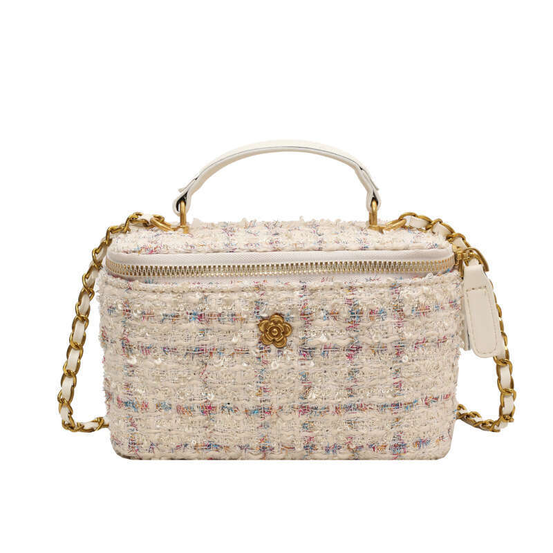 Small fragrant woolen chain trendy and niche hand-held small square bags, light dyed box crossbody bags