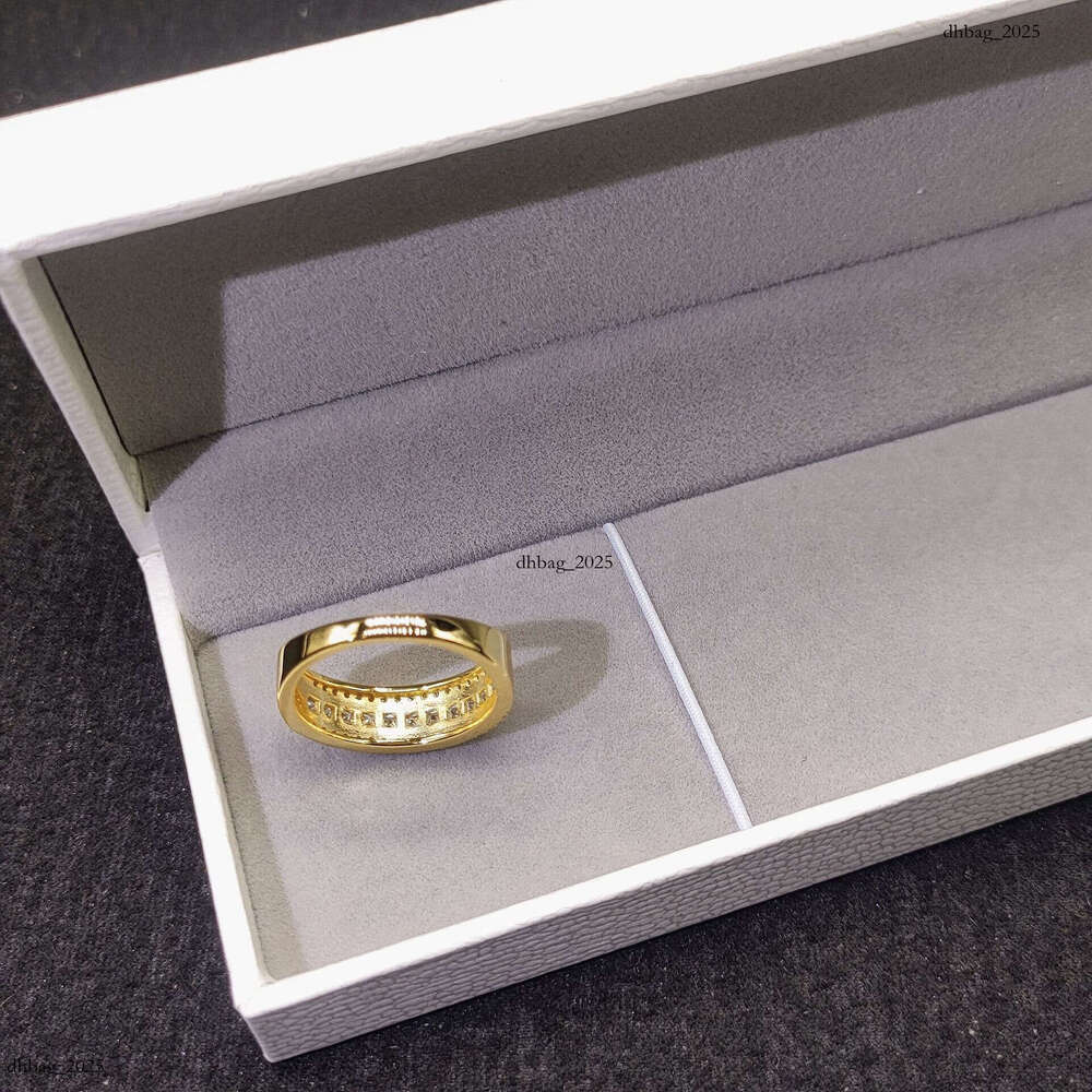 Personalized Hip-Hop New S Silver Inlaid D Color VVS Moissanite Three-Row Stone for Men and Women High-End Ring