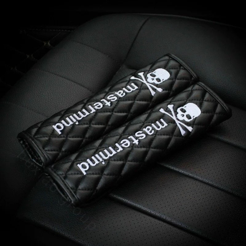Car-mounted seat belt protection cover with skull-shaped shoulder guard