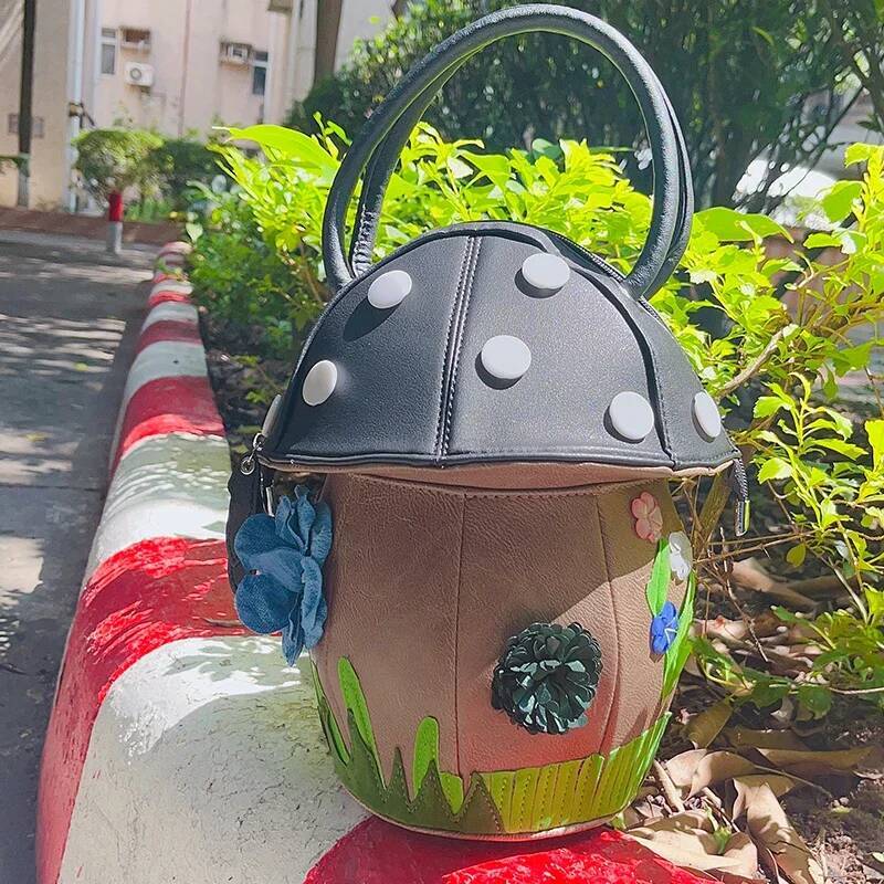 Creative Mushroom Shape Handbags for Women Fashion Designer Brand Purses Cartoon Shoulder Female Crossbody Bags Bucket Bag
